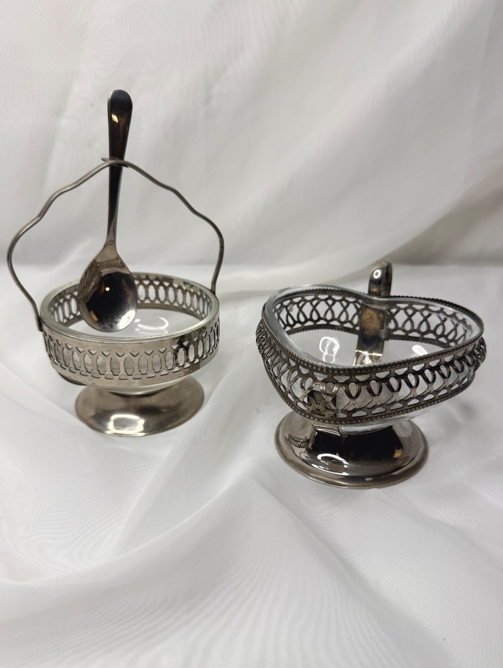 Midcentury Vintage Sheffield England Silver Plated Glass Heart Preserve Set - Picture 1 of 15